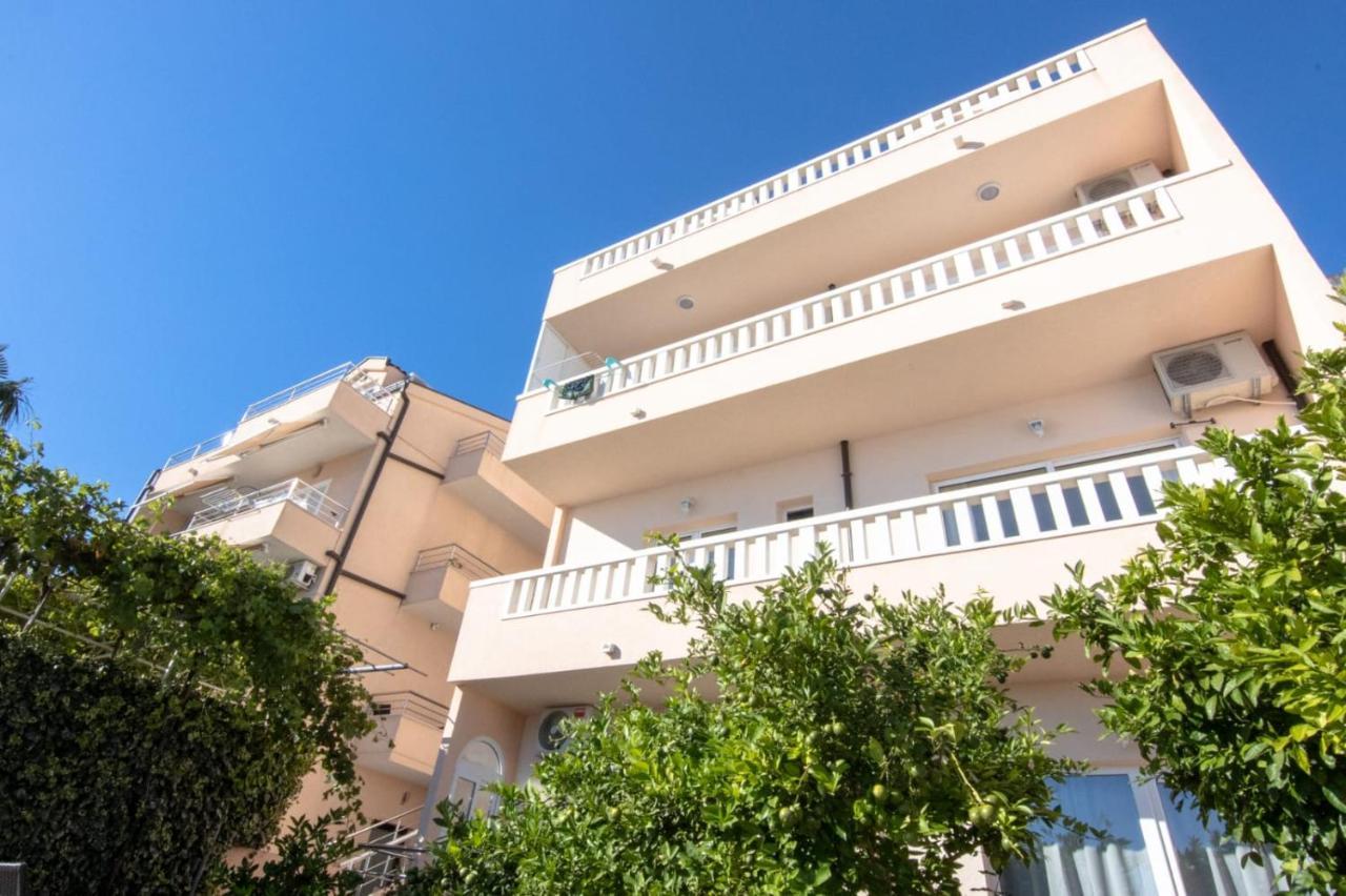 Apartment Cvita Free Beach Parking Makarska Exterior foto